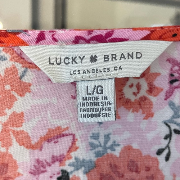 Lucky Brand 🍀 2 piece floral wrap blouse and wrap skirt - Picture 9 of 15